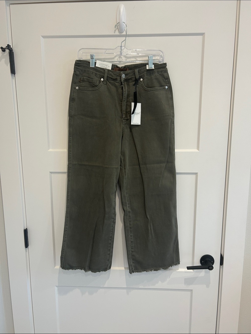 Judy Blue Olive Wide Leg Cropped Jeans 13/31 NWT